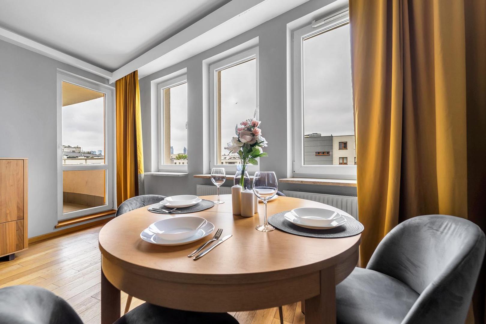 Wola Tower - 60M2, Balcony With City View, Parks Nearby - By Rentujemy Warszawa Exteriör bild