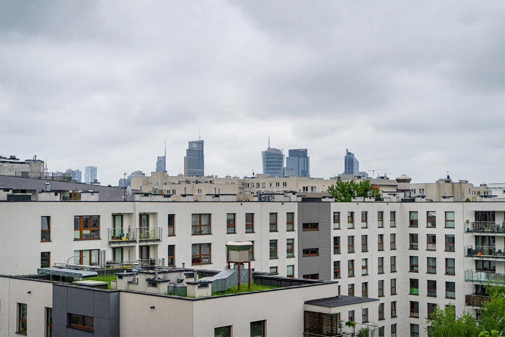 Wola Tower - 60M2, Balcony With City View, Parks Nearby - By Rentujemy Warszawa Exteriör bild